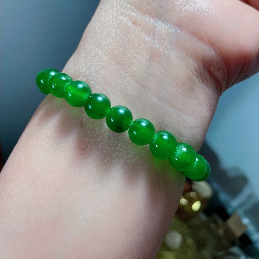 Natural Stone Green Jade Healing Crystal Bracelet 8mm